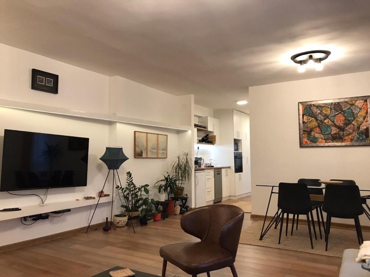 Art Center Apartment